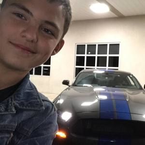 Meet your Posher, Elijah